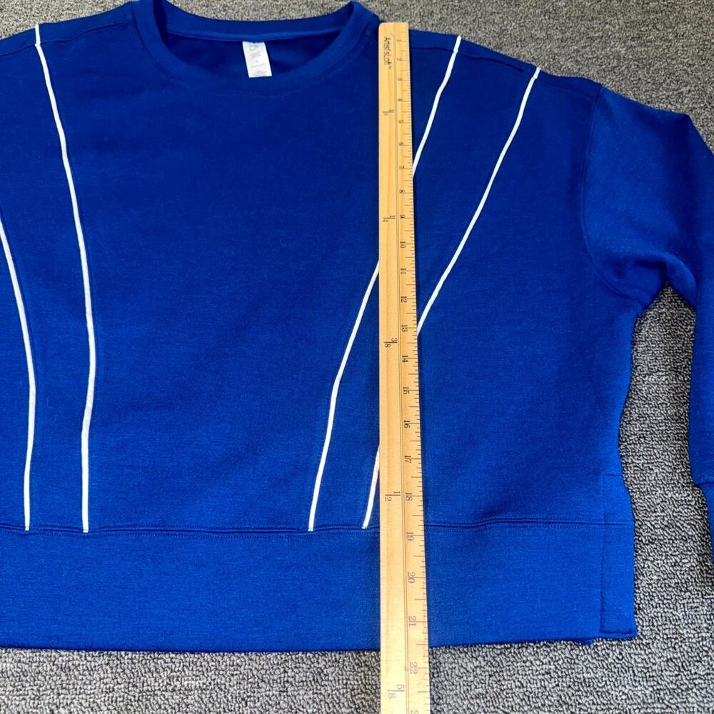 SoLa Studio Scuba High Society Crop Crew Sweatshirt Womens Large Blue Pullover - Picture 8 of 9